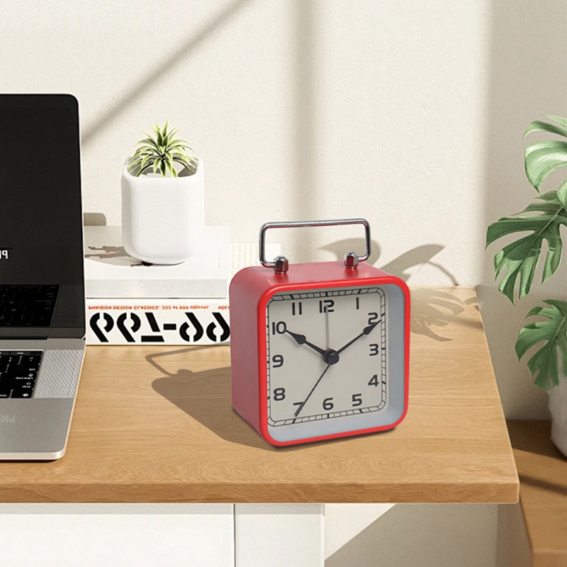 Small Metal Square Alarm Clock - Watch S 리뷰 및 가격