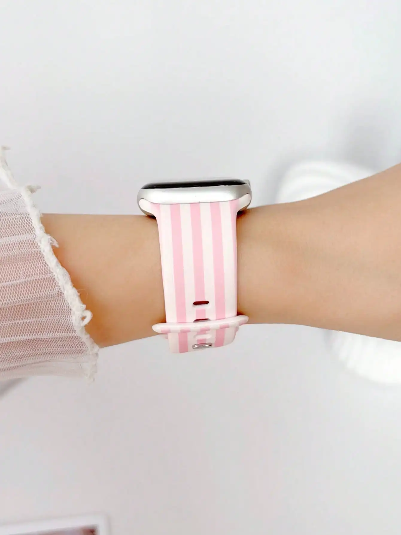 1pc White & Pink Striped Patte - Silicone Sport Band 리뷰 및 가격
